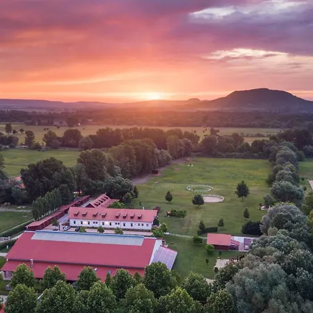 Bed and Breakfast Matild Country Nemesvita